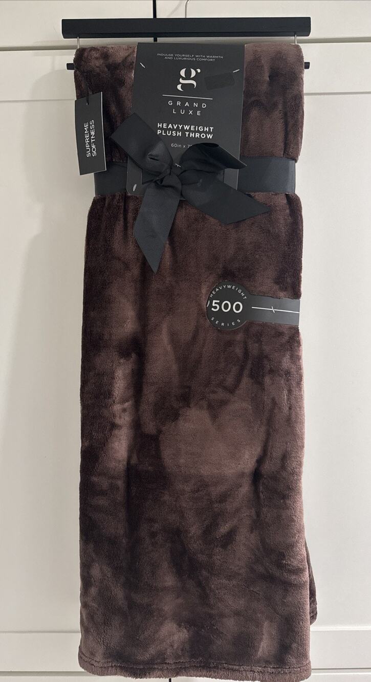 Grand Luxe 500gsm HEAVYWEIGHT 60x70” CAPPUCCINO Brown Soft Plush Throw Blanket